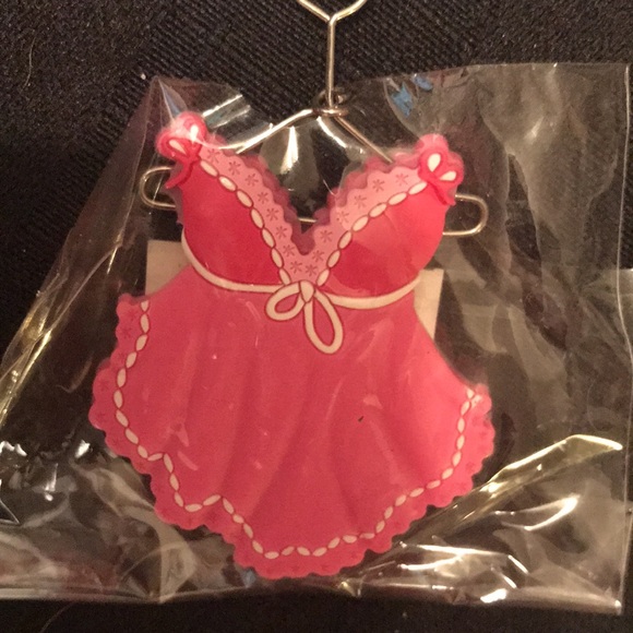 Lingerie keychain - Picture 3 of 3